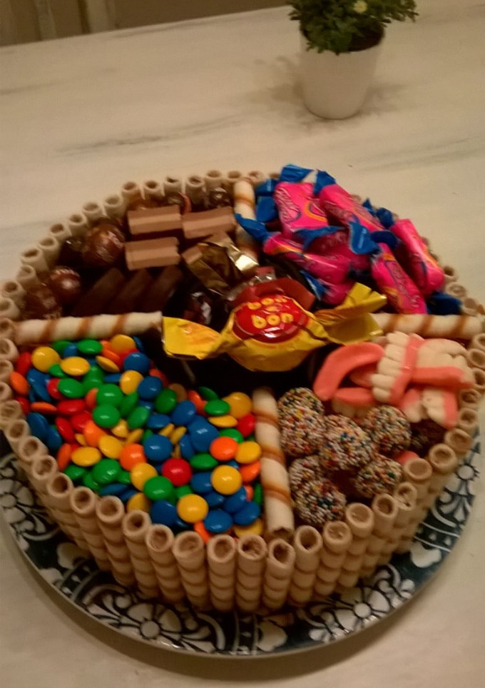 Una foto de Torta golosinas cumpleaños nieta