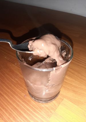 Una foto de Postre de chocolate súper económico