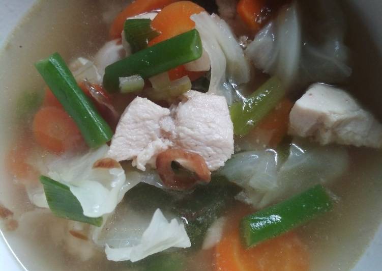 Sop ayam ala mamai