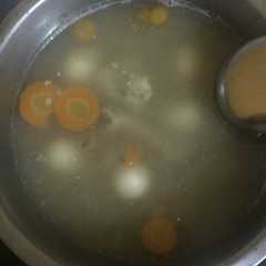 Sup Sosis dengan Telur Puyuh & Wortel-レシピのメイン写真