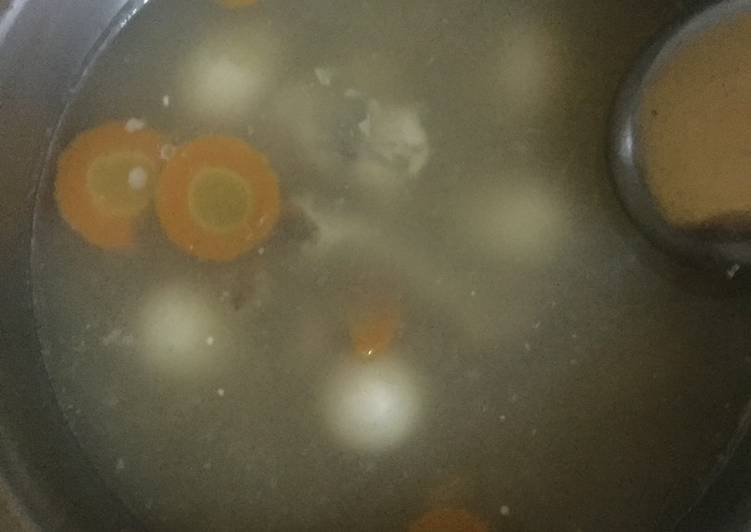 Sup Sosis dengan Telur Puyuh & Wortel Sup Sosis dengan Telur Puyuh & Wortel