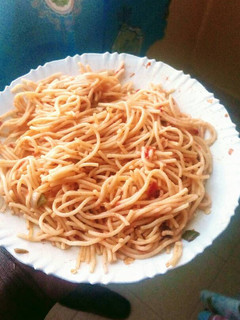 A picture of Fried spaghetti.