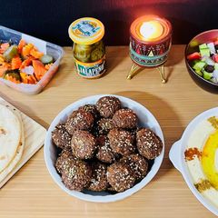 A picture of Falafel.