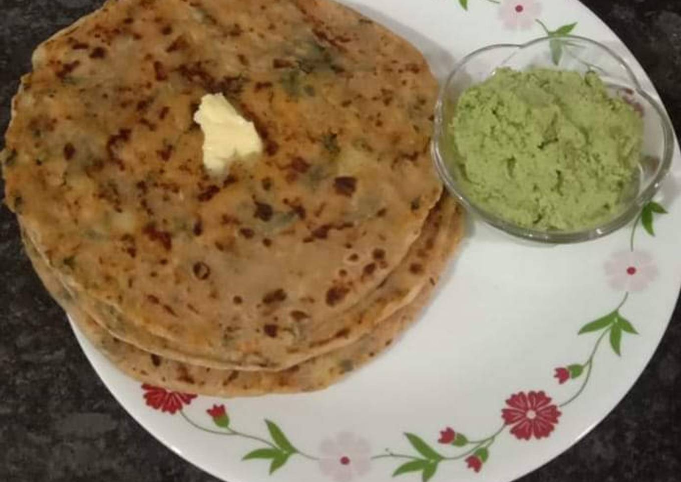 Aloo Palak paratha