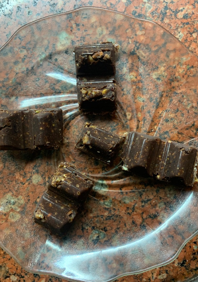 Una foto de CHOCOLATE con FRUTOS SECOS