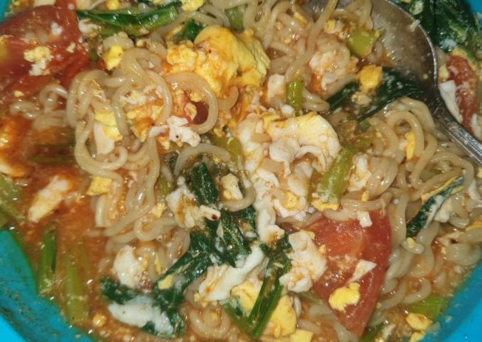 Indomie Goreng Tomat