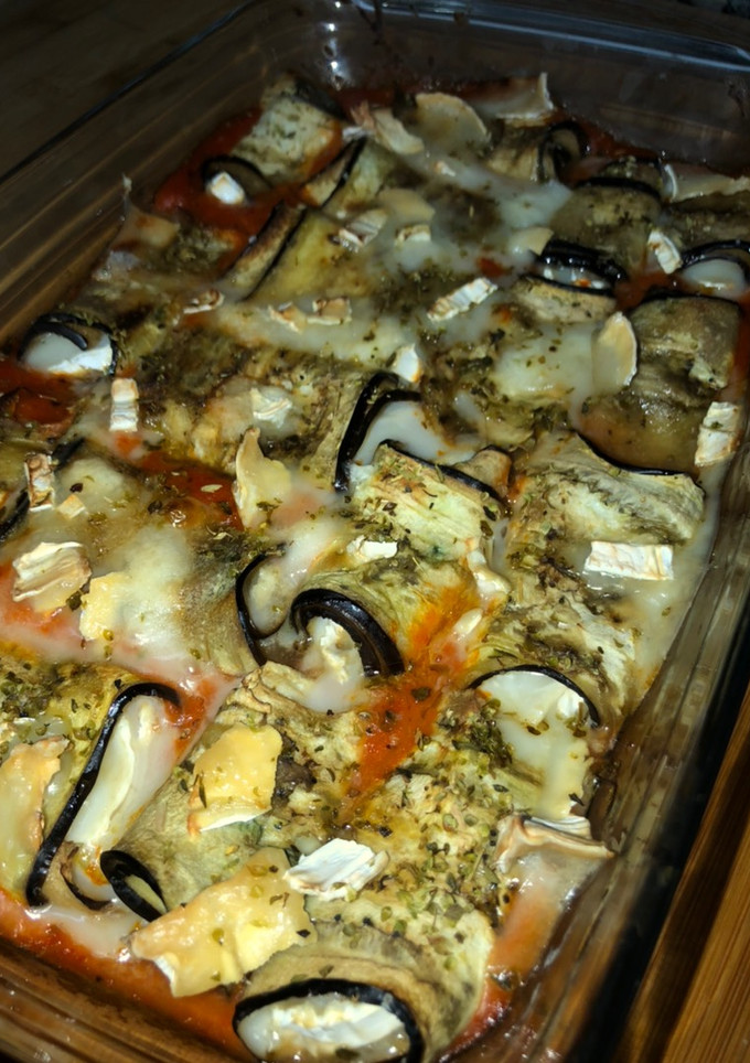Una foto de Rollitos de Berenjena y Queso de cabra 🧀🍆