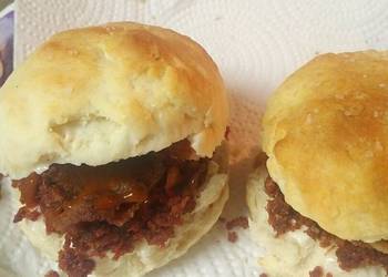 How to Make Delicious Meatlovers Biscuits