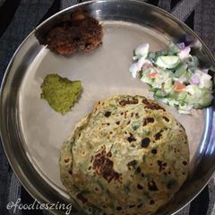 A picture of Fresh methi leaves chapati / roti.