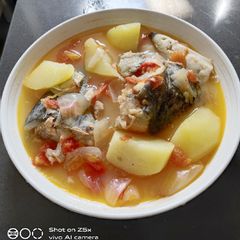 A picture of Sinigang Salmon Head.
