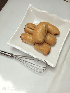 A picture of Fish roll.