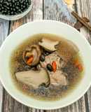 【老菜脯杏鮑菇黑豆雞湯】小雪節氣燉湯，潤澤肌膚消水腫