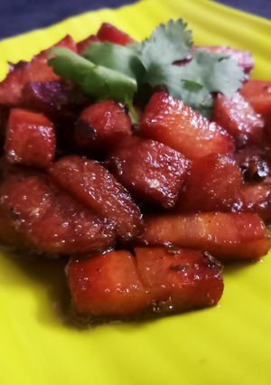 A picture of Honey glazed carrots.