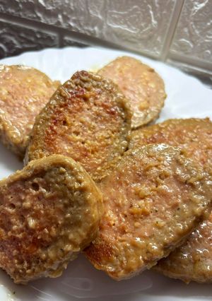 Foto di Polpettone di pollo formaggio e speck impanato