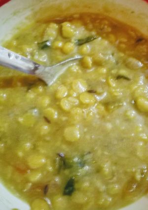 A picture of Chana daal fry.