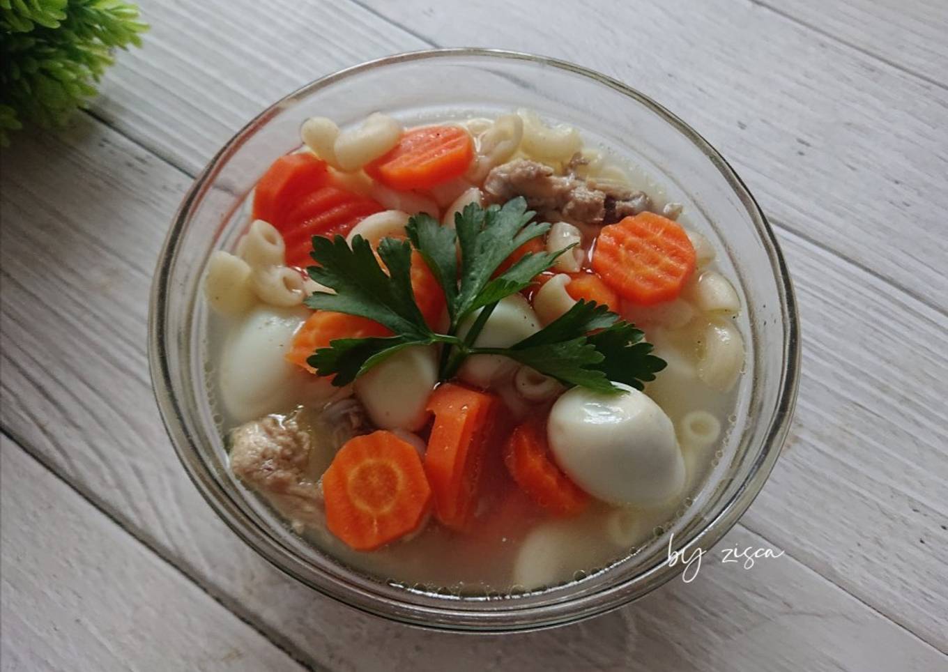 Sop Macaroni Telur Puyuh