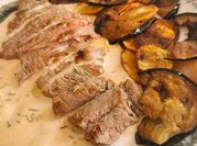 Una foto de filete al roquefort