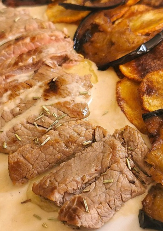 Una foto de Filete de Ternera a la crema de Roquefort