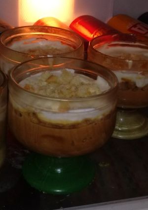 Una foto de Postre de vainilla en copas