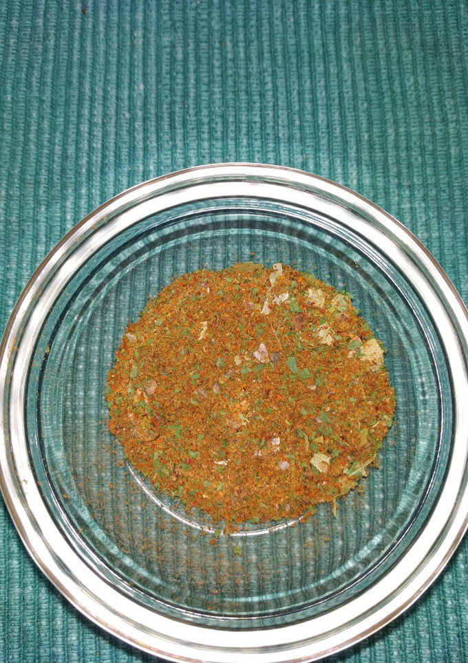 Una foto de Cómo hacer Garam Masala para el pollo Tikka Masala