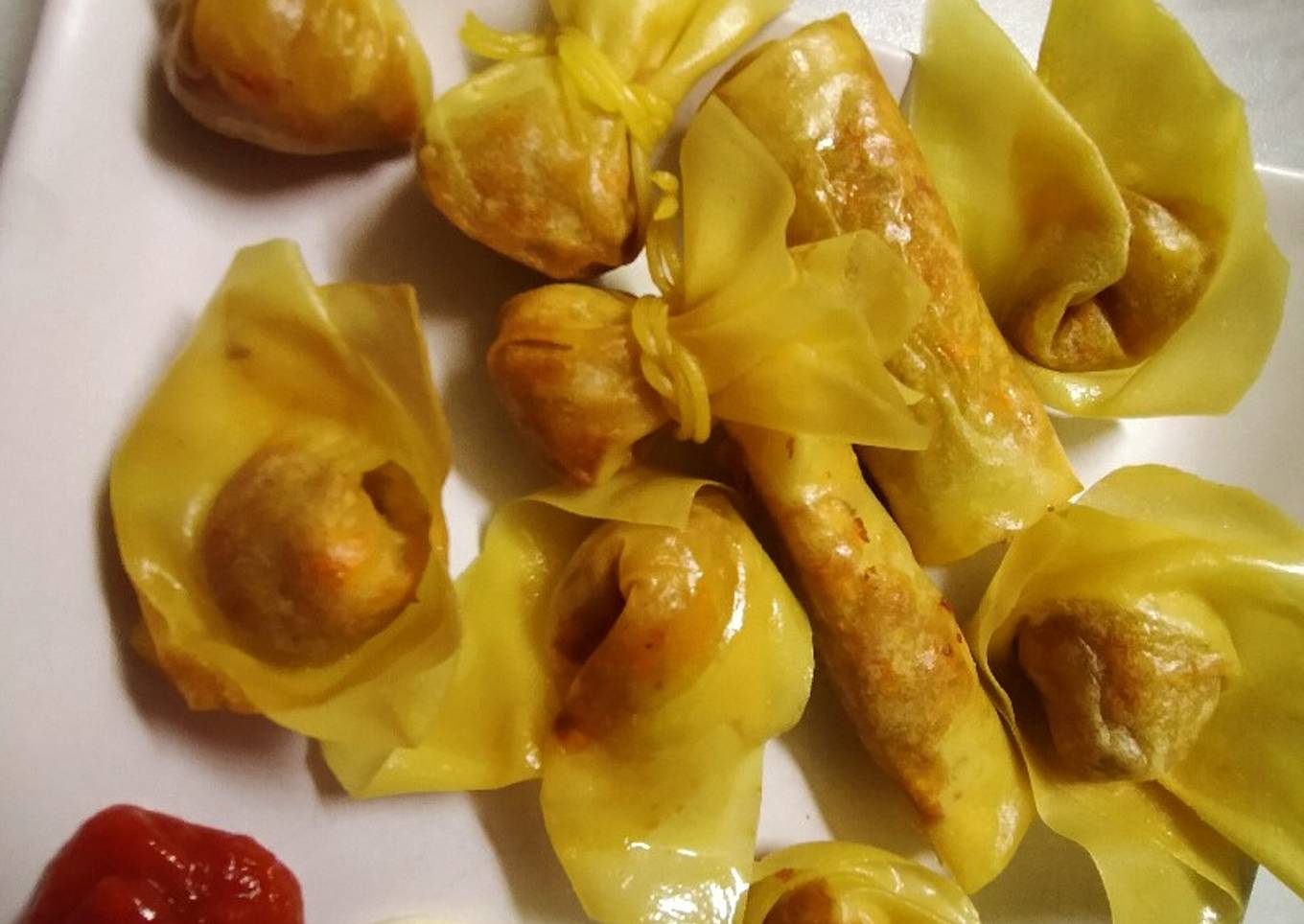 Pangsit Ayam Goreng