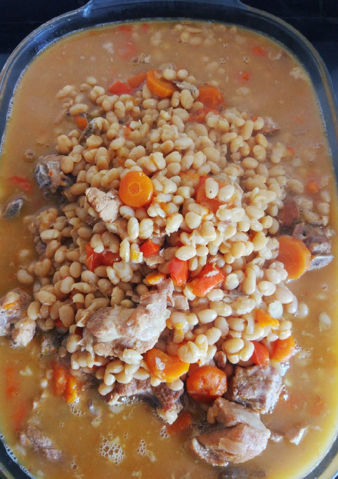 Una foto de Habichuelas con costillas de cerdo