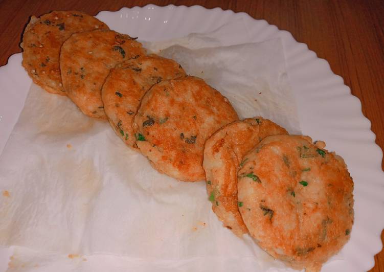 Easiest Way to Make Potato cutlets, crispy aloo ki tikki recipe. Iftar special 2019 in A Minutes for Beginners