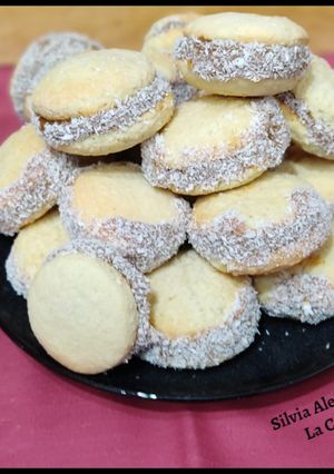 Una foto de Alfajorcitos de maicena