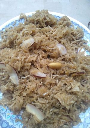 A picture of Gur wale Chawal.