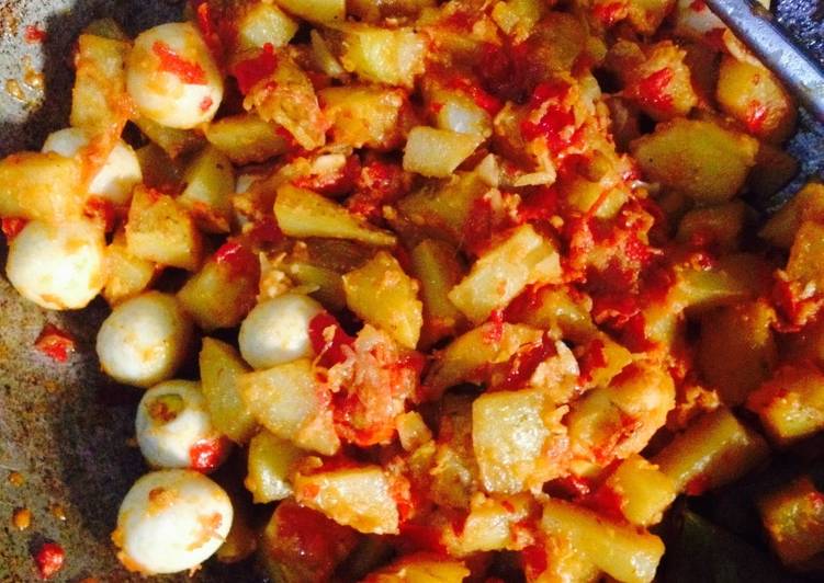 Balado Kentang dan Telur Puyuh