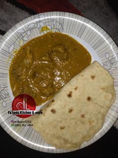A picture of Roti soup.