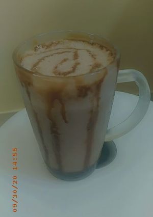 A picture of Banana chocolate milkshake.