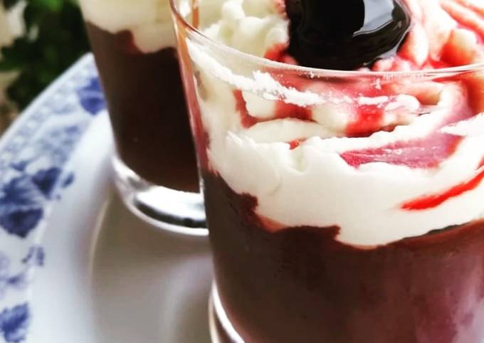 Guida passo passo a Preparare Fatto in casa super veloce Mousse budino al cioccolato, in mono porzioni