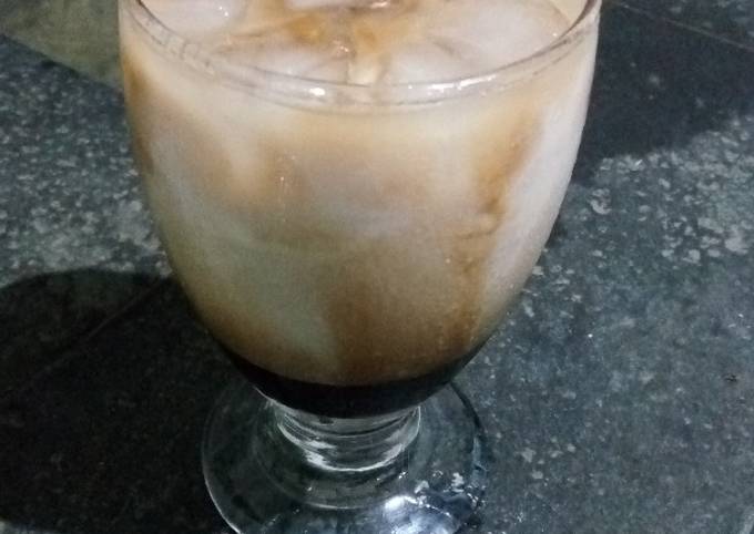 Resep Es Kopi Susu ala Kopi Janji Jiwa oleh Vivin Awwalia - Cookpad