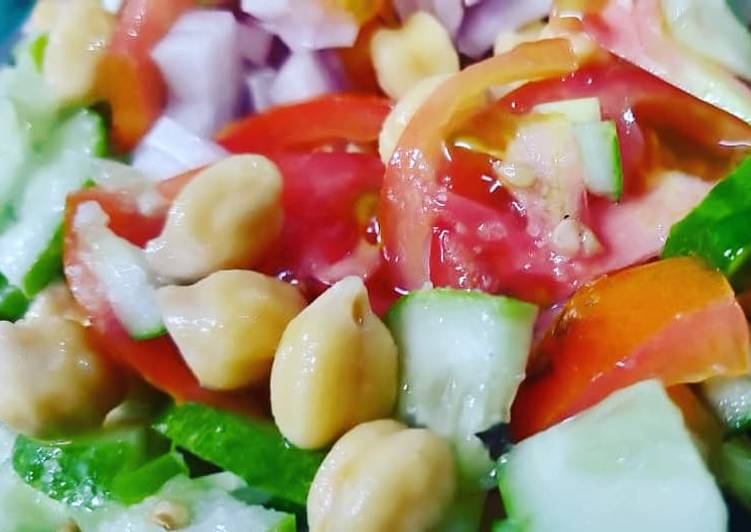 Step-by-Step Guide to Make Speedy Chickpea salad