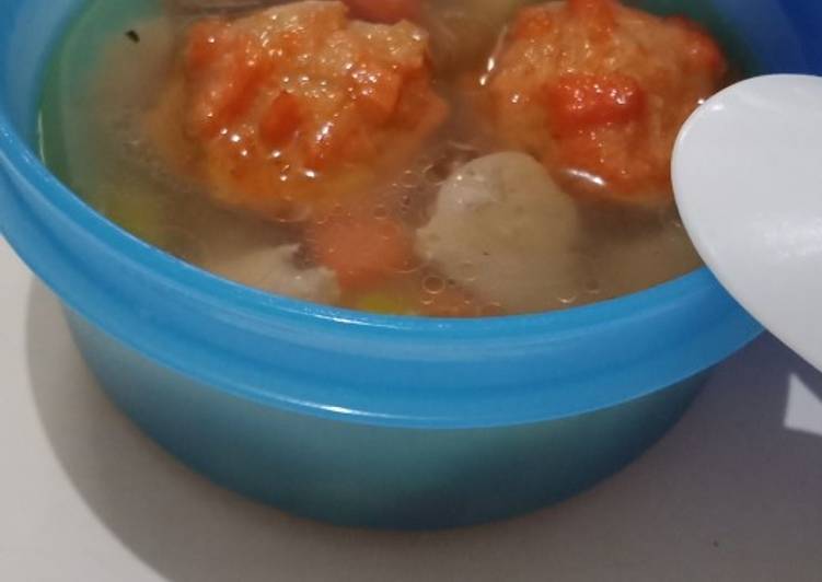 Tutorial membuat Bekal Sekolah: Salmon Balls Soup enak