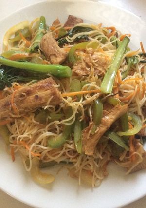 Hình của món Bún xào chay.
