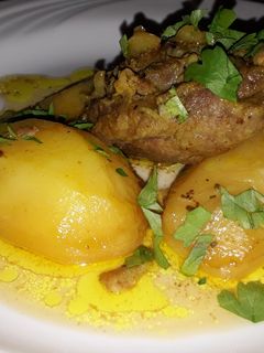 Una foto de Masas de cerdo cocinadas a presión