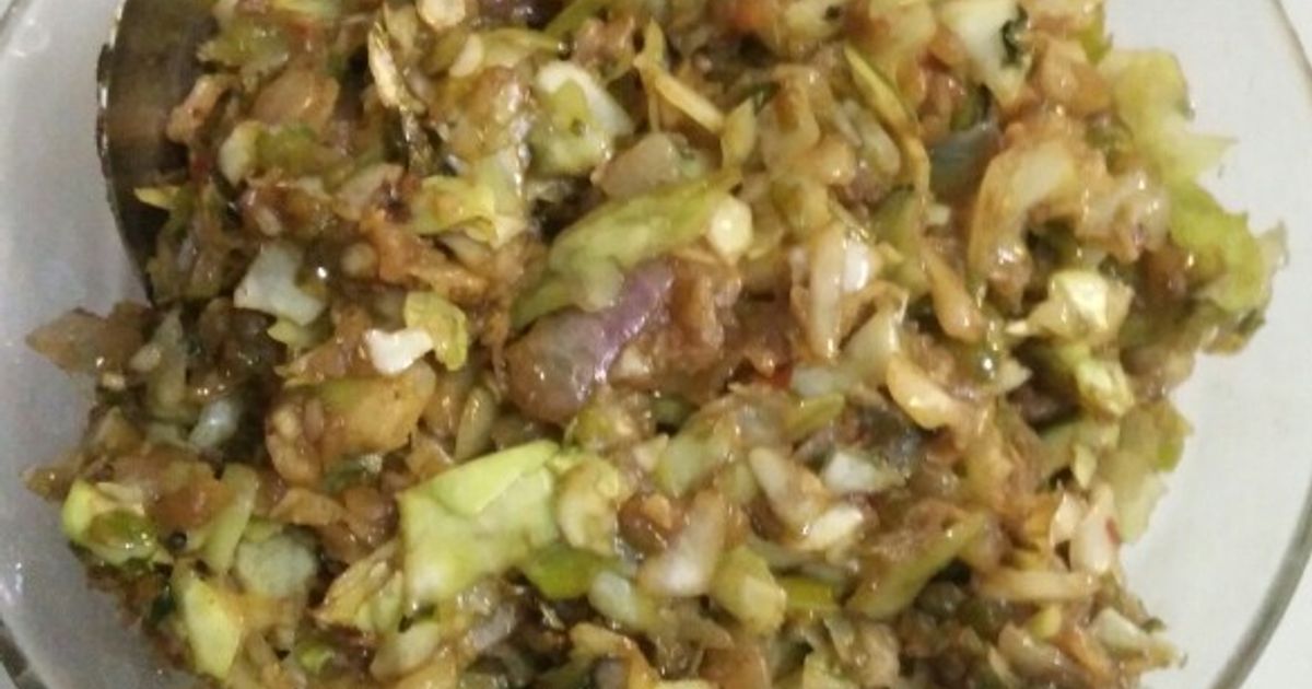 Cabbage And Capsicum Veg Recipe by Archana Agrawal - Cookpad