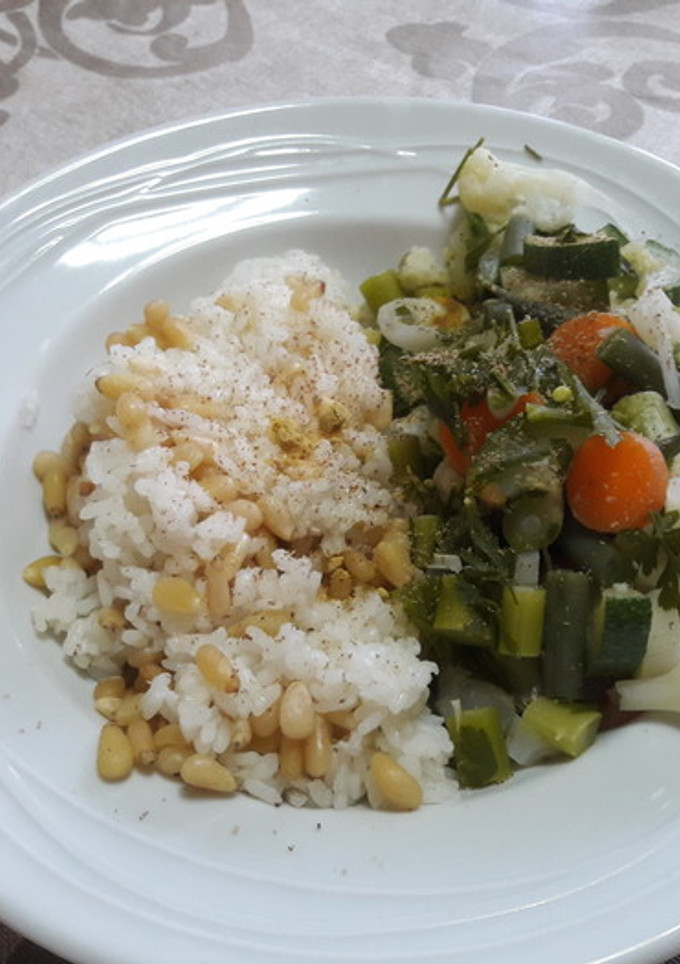 Una foto de Arroz al limón vegano