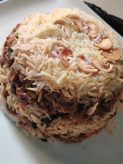 કઠોળ બિરયાની (Kathol Biryani Recipe In Gujarati) રેસીપી મુખ્ય ફોટો