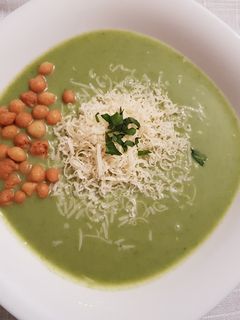 Medvehagyma krémleves 🌱 recept fotója