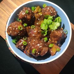 A picture of Veg Manchurian with Gravy.