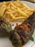 Pimientos verdes rellenos de carne