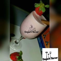 A picture of Stawberry smoothie.