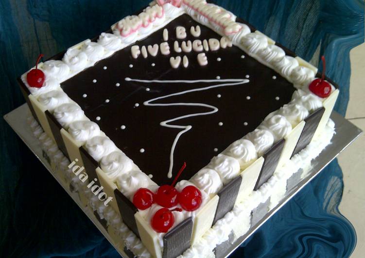 Resep Tiramisu Birthday Cake yang Lezat Sekali