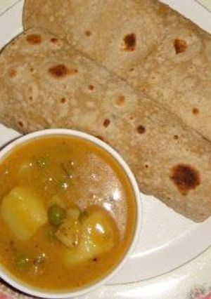 आलू टमाटर की सब्जी (aloo tamatar ki sabzi recipe in Hindi) रेसिपी मुख्य फोटो