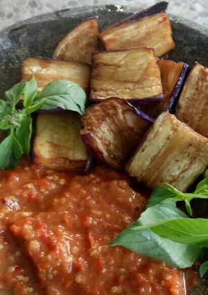 Foto resep Terong goreng sambal lalapan