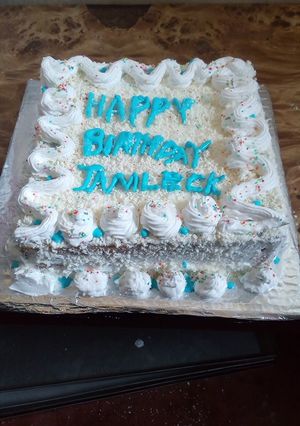 A picture of Vanilla cake with white chocolate #authors marathon.
