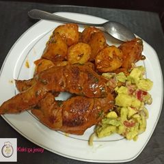 A picture of One pot chicken potatoes dish.